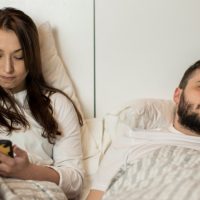 This One Bedtime Habit That Is Ruining Your Relationship