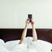 FOUR BAD MORNING HABITS AND FOUR GOOD ONES